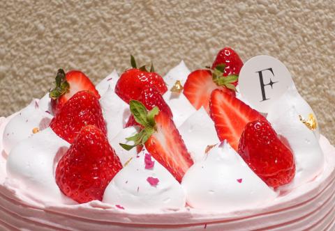 TOP 5 LUXURY BIRTHDAY CAKE SHOPS IN HANOI